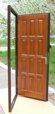 Виготовлення, встановлення металевих дверей.