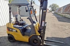 Навантажувач вилковий САТ GP15NT газ / бензин