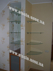 Скляні полиці, меблі зі скла