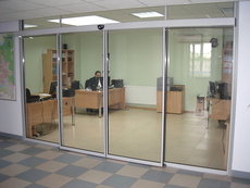 Двері автоматичні