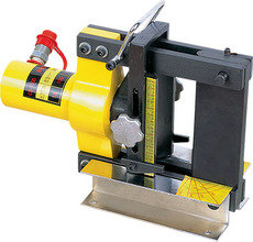 Обладнання по роботі з струмопровідної шиною