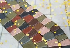 Укладання тротуарної плитки.