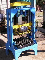 Прес вібраційній ПВ-1