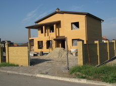 Цегляна кладка будинків, котеджів, огорож.