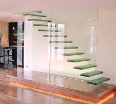 Виготовлення дзеркал, фасадів, меблів зі скла