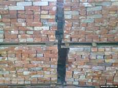 Продам б / у цеглу керамічну, червоний, силікатний.