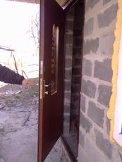 Металеві вхідні броні дверей під персональний розмір