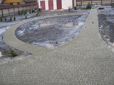 Професійне укладання тротуарної плитки, бруківки.