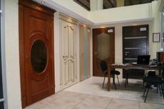 Дерев&#39;яні двері