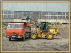 Пісок, щебінь, відсів, цемент, керамзит, перегній, чорнозем.