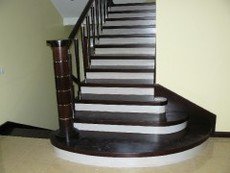 Дерев&#39;яні сходи на замовлення