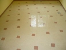 Монтаж підлогових покриттів.