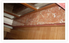 Підвіконня з мармуру та граніту.