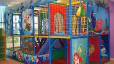 Дитячі ігрові кімнати для приміщень