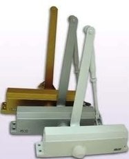 Заміна доводчиків київ, монтаж доводчиків київ, установка