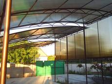 Конструкції з полікарбонату: навіси, альтанки, козирки, теп