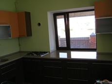 стільниці зі штучного граніту