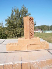 Кирич пустотіла М-125