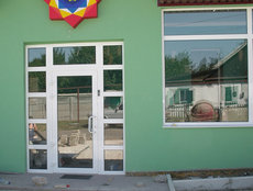 Алюмінієві двері, вікна, вітрини, перегородки