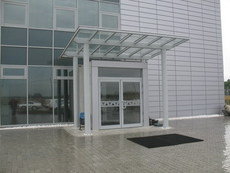 «Теплі» алюмінієві двері ALUMIL (Греція)