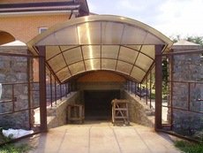 Купити навіс із стільникового полікарбонату в Дніпропетровсь
