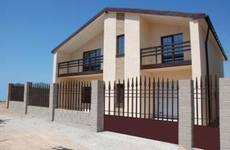 Будинок біля моря