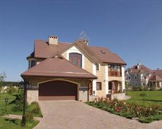 Переваги гаражних секційних воріт