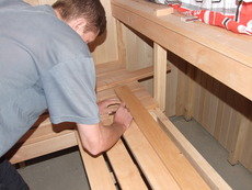 Монтаж дерев&#39;яної вагонки.