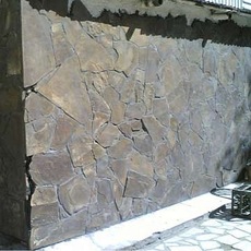 Облицювання природним та декоративним каменем.