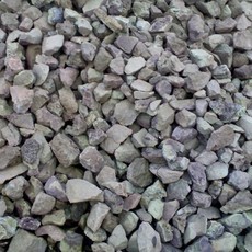 Щебінь і шлак вагонними нормами.