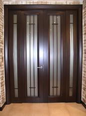 Двері дерев&#39;яні з масиву