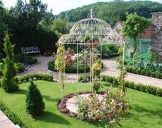 Виготовлення кованих альтанок