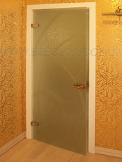 Скляні двері