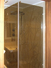 Скляні душові кабіни