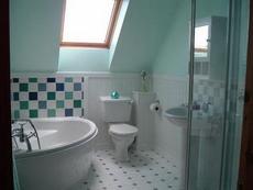 Плиткові роботи будь-якої складності.