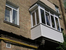 Скління балкона