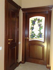 Двері дерев&#39;яні з масиву