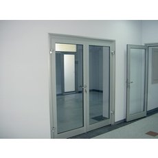 «Холодные» алюминиевые двери ALUTECH (Белоруссия)