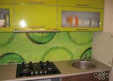 Стеклянные кухонные фартуки, панели, панно и экраны