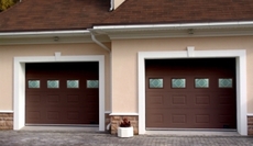 Гаражні секційні ворота провідних європейських виробників