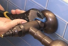 Установка сантехніки.