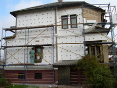 Утеплення пінополістиролом фасадів будинків, квартир.