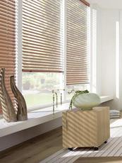 Дерев'яні горизонтальні жалюзі