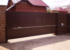 Ворота відкатні - візитна картка вашого будинку.