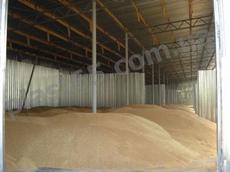 Будівництво зерносховищ, овочесховищ, свинарників.