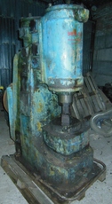 Продам молот ковальський МА 4129