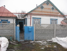 Продам будинок терміново.