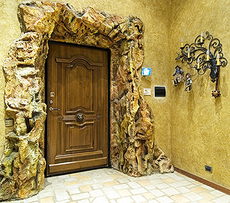 Ремонт дверей (установка, заміна, оббивка).