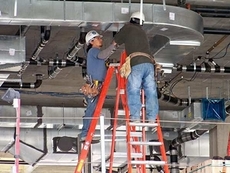 Бригада монтажників систем вентиляції