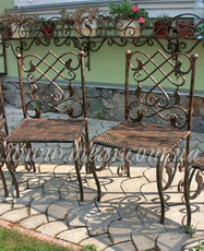 Стільці, крісла ковані